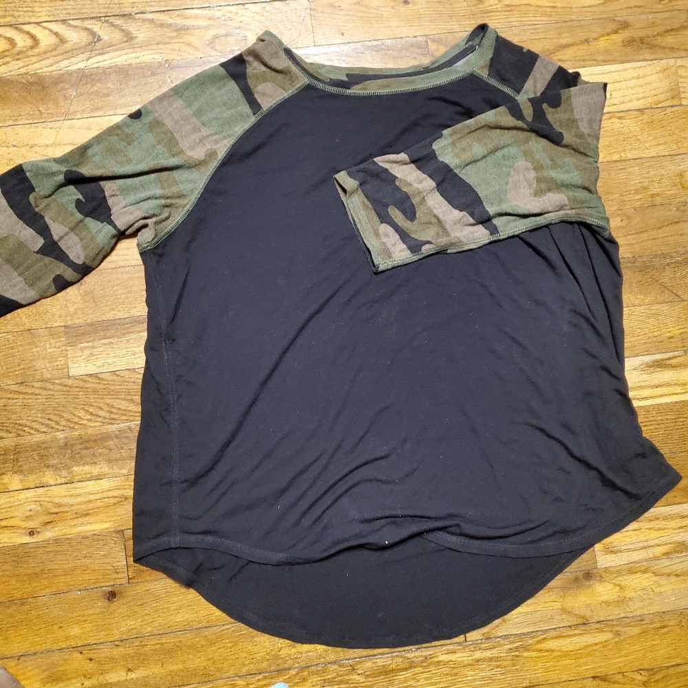 Camo' top
